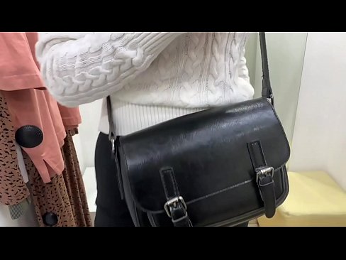 ❤️ Masturbação pública da jovem cadela FeralBerry com um dildo no provador ❤️ Porno vídeo em porno pt.dreamypassionjourney.ru ❌️❤