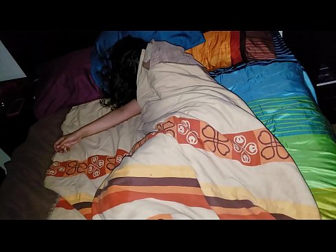 ❤️ Stepson berating a sua jovem madrasta enquanto ela dorme. ❤️ Porno vídeo em porno pt.dreamypassionjourney.ru ❌️❤